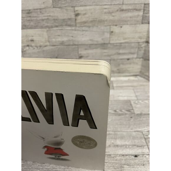 Olivia The Pig 7” inch Plush Toy Stuffed Animal And Book - Picture 6 of 9